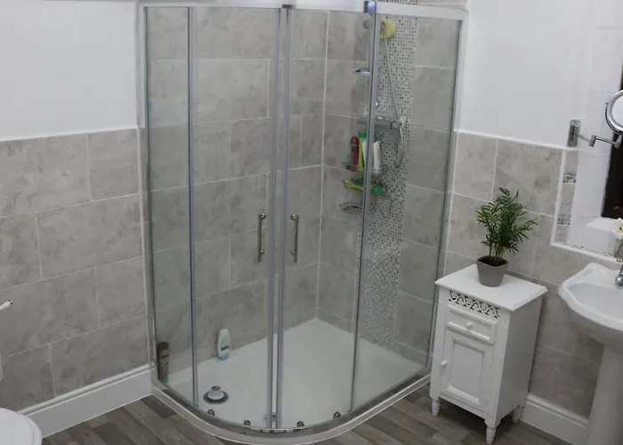 Victoria House Guest house *