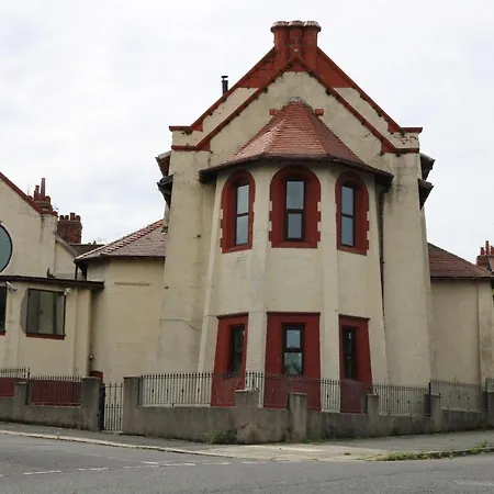 Гостевой дом Victoria House Барроу-ин-Фернесс